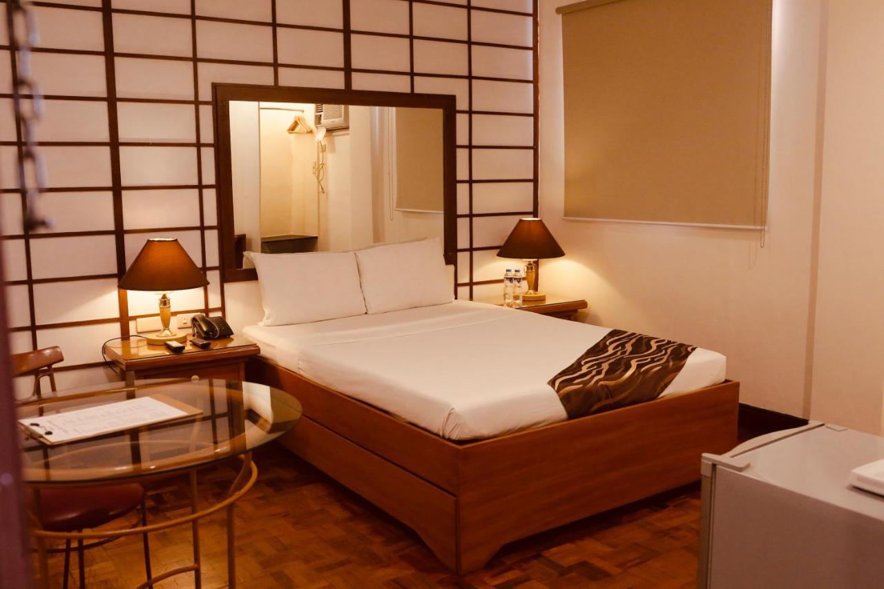 Amalfi718 Hotel Lipa City Extérieur photo
