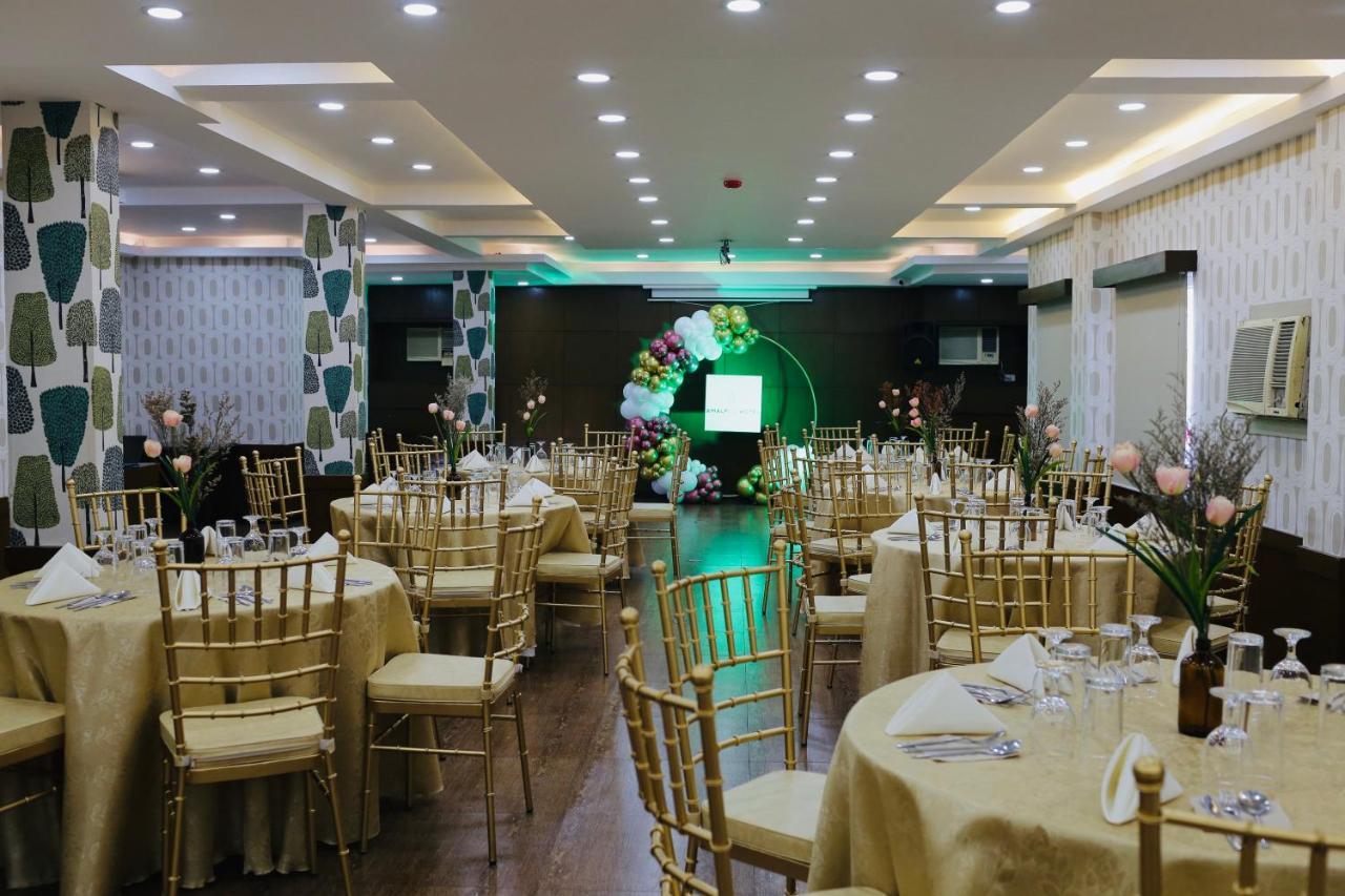 Amalfi718 Hotel Lipa City Extérieur photo