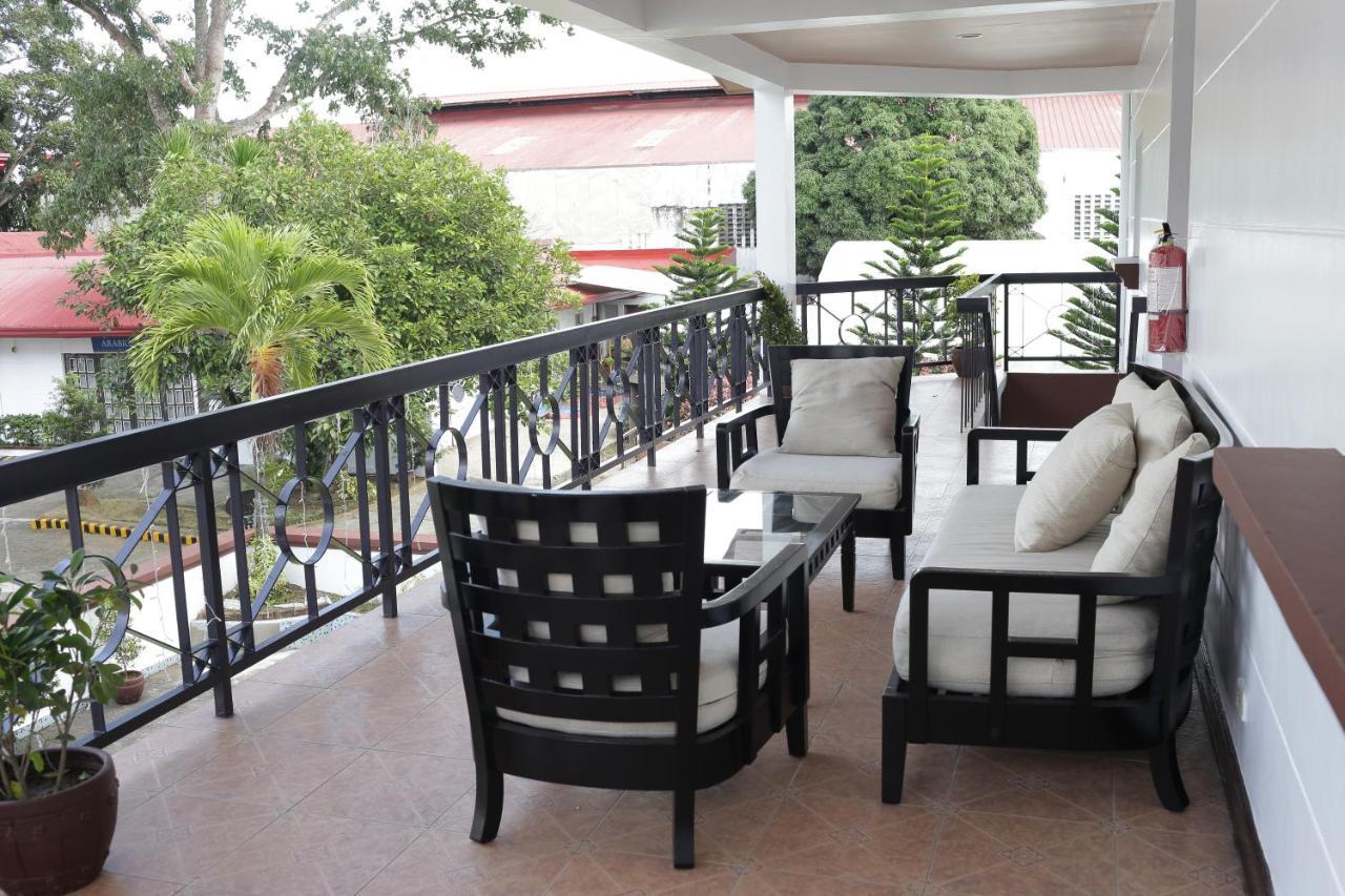 Amalfi718 Hotel Lipa City Extérieur photo