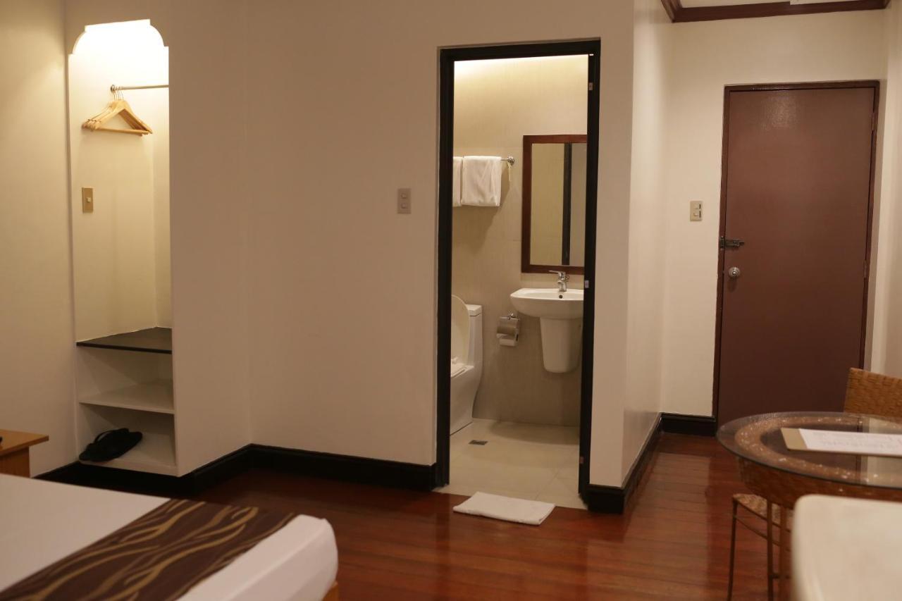 Amalfi718 Hotel Lipa City Extérieur photo