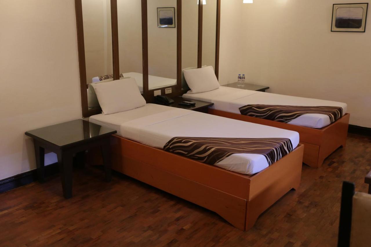 Amalfi718 Hotel Lipa City Extérieur photo